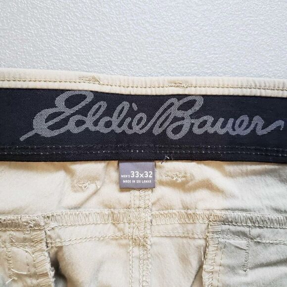 Eddie Bauer Pants Men’s Size 33x32 Beige Tan Straight Leg Cargo Pants - Picture 7 of 9